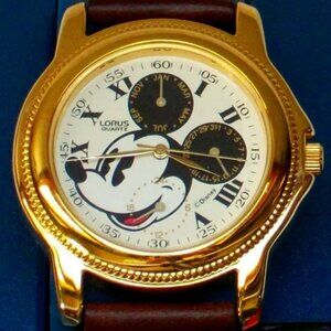 Disney men’s Calendar Mickey Mouse watch! New! Retired! Unique Day and Date Dial